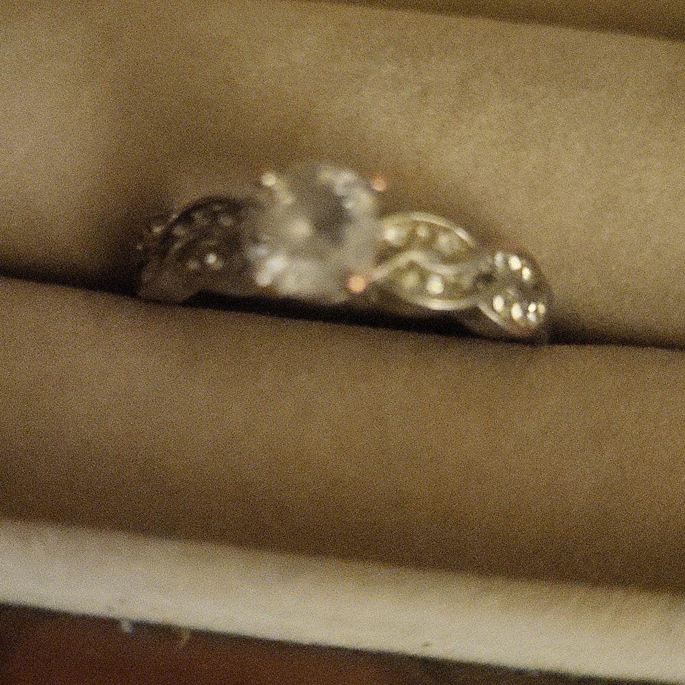 Vintage 925 Sterling Silver Intertwined Solitaire CZ Ring - Picture 2 of 3